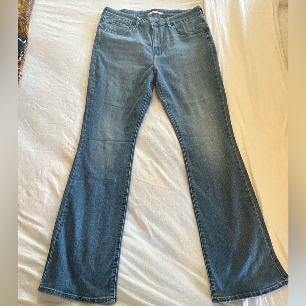 Levi Dtrauss high rise bootcut